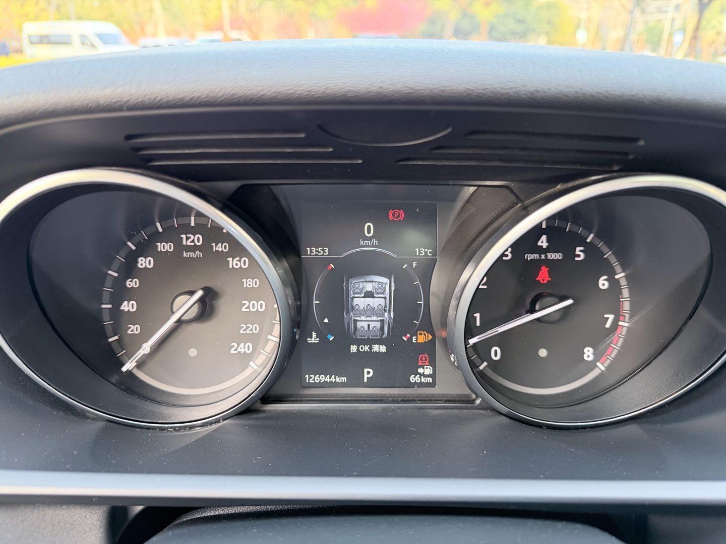 Land Rover Discovery 2018 thumb 6