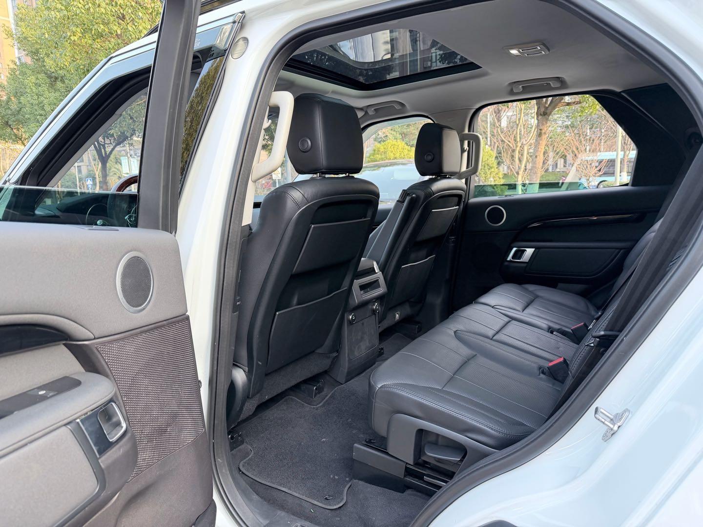 Land Rover Discovery 2018 thumb 9