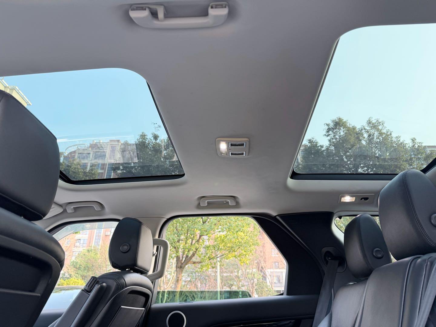 Land Rover Discovery 2018 thumb 10