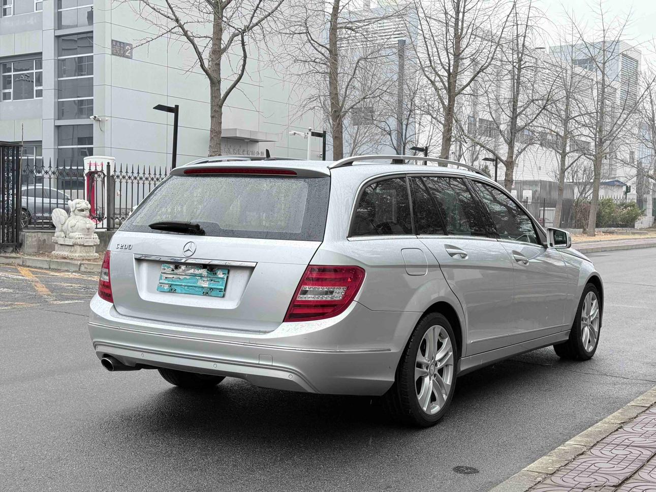Mercedes-Benz C-Class 2015 thumb 4