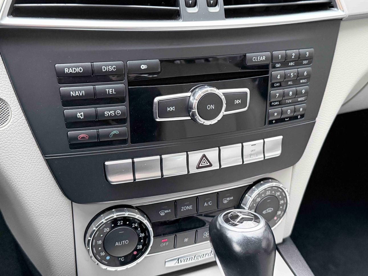 Mercedes-Benz C-Class 2015 thumb 9