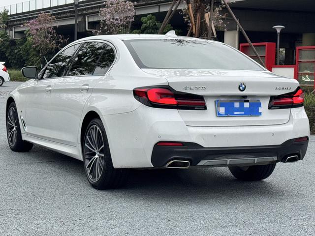 BMW 5 серии 2022 thumb 3