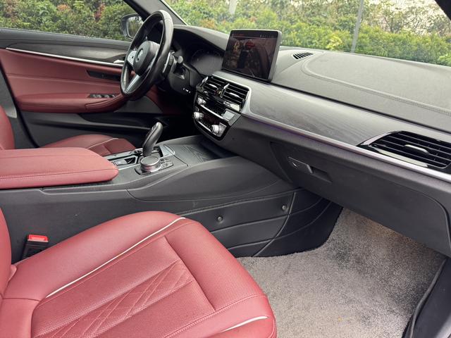 BMW 5 серии 2022 thumb 9