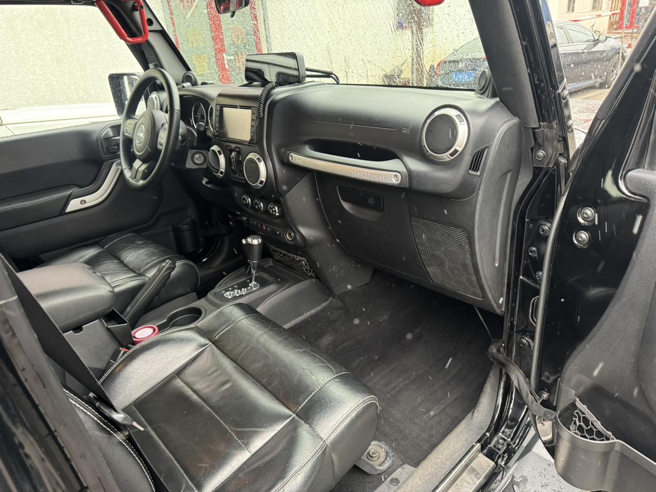 Jeep Wrangler 2012 thumb 6