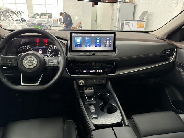 Nissan X-Trail 2021 thumb 9