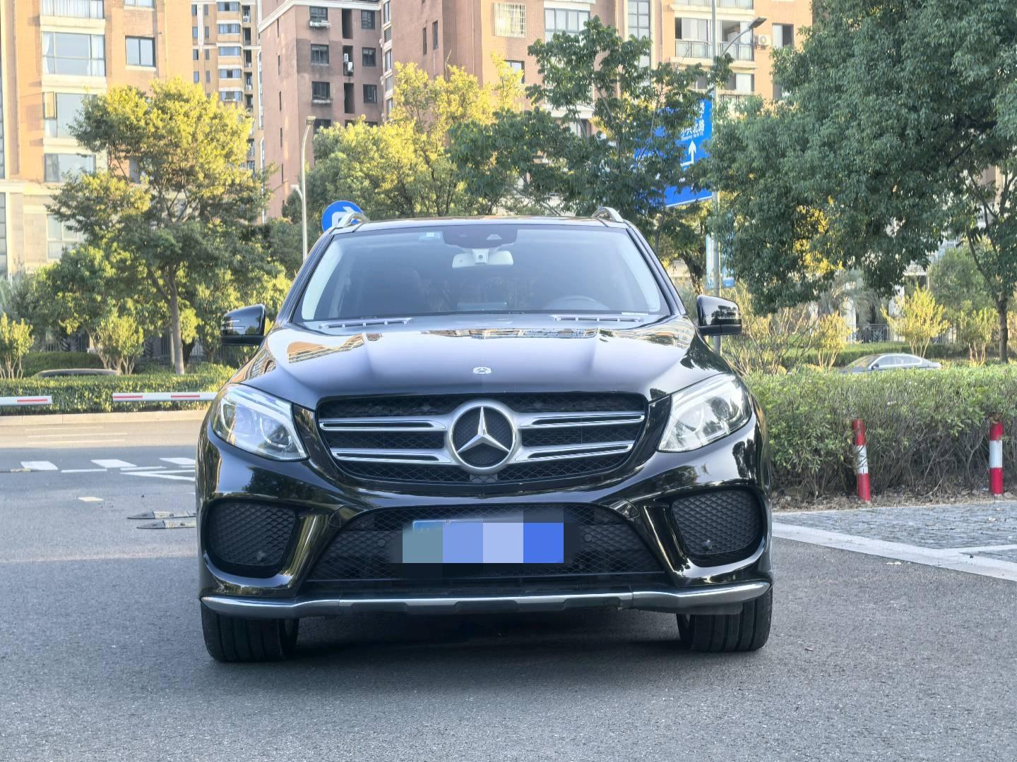 Mercedes-Benz GLE 2018 thumb 12