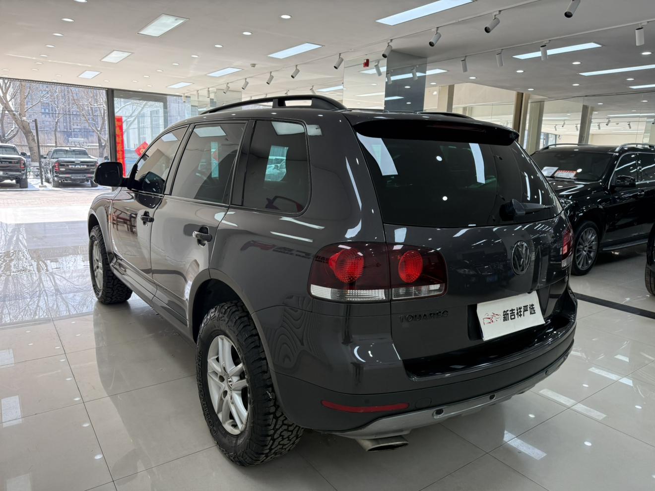 Volkswagen Touareg 2009 thumb 2