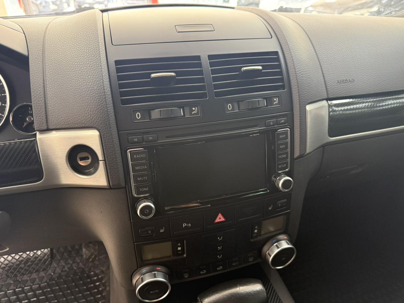 Volkswagen Touareg 2009 thumb 5