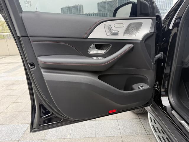 Mercedes-Benz GLE 2024 thumb 3