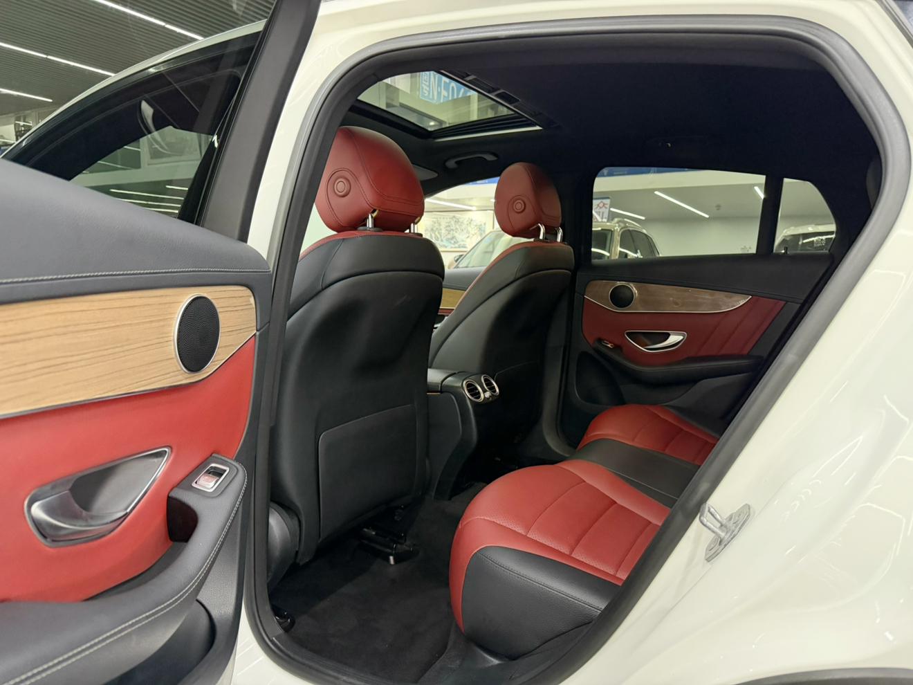 Mercedes-Benz GLC 2017 thumb 8