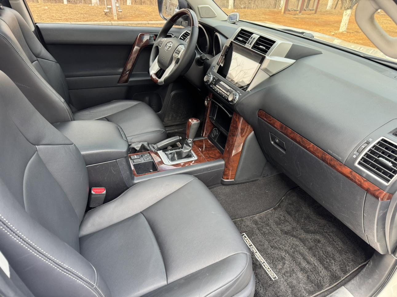 Toyota Land Cruiser Prado 2016 thumb 7