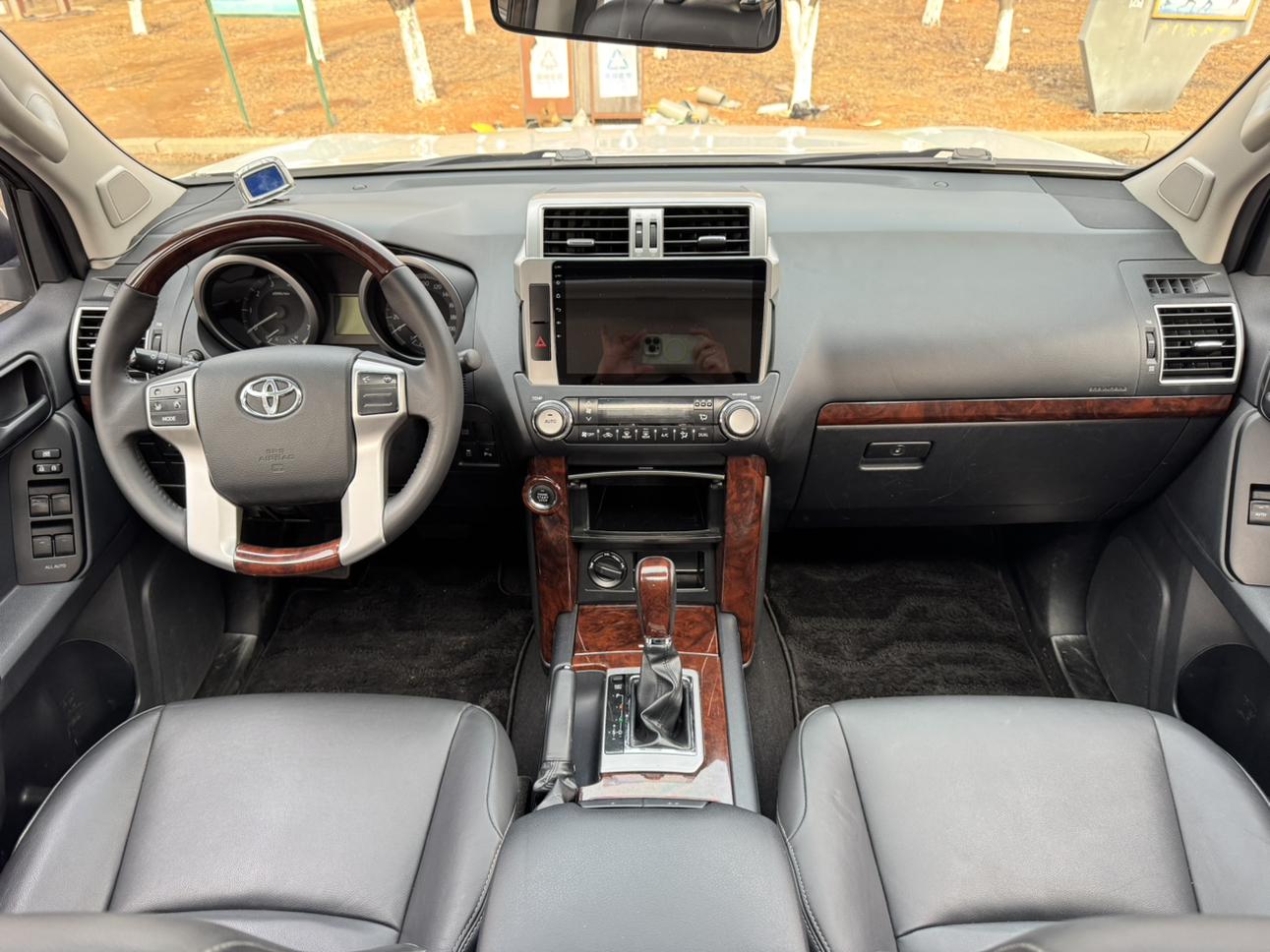Toyota Land Cruiser Prado 2016 thumb 9