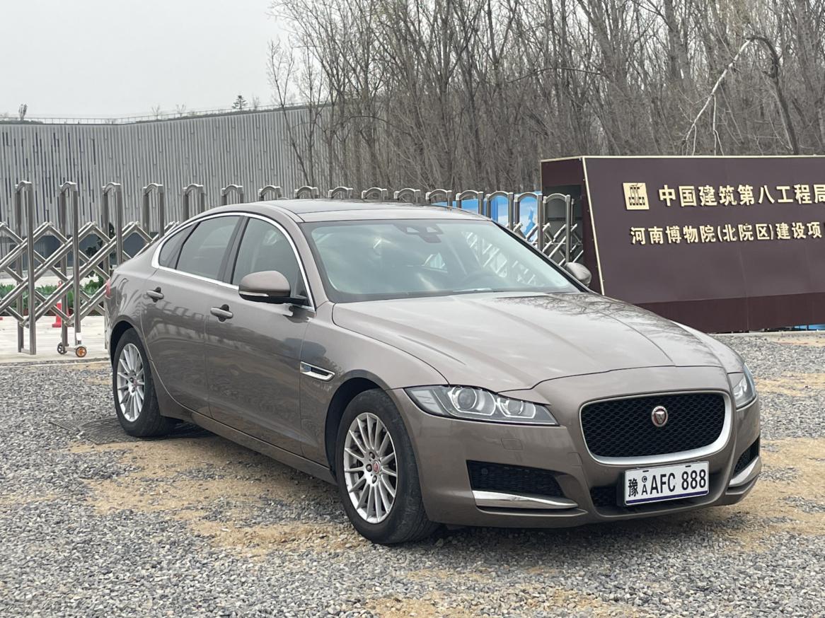 Jaguar XF 2016 thumb 11