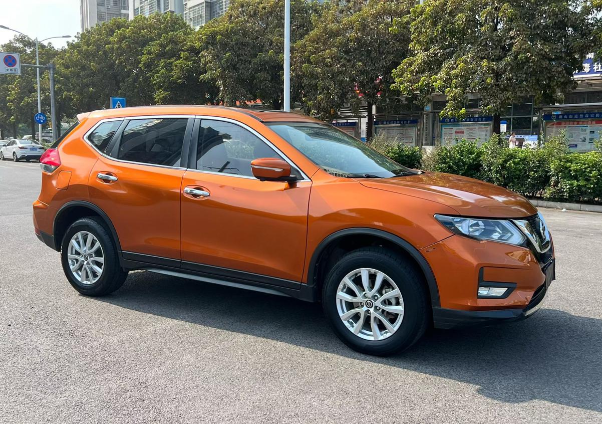 Nissan X-Trail 2018 thumb 10