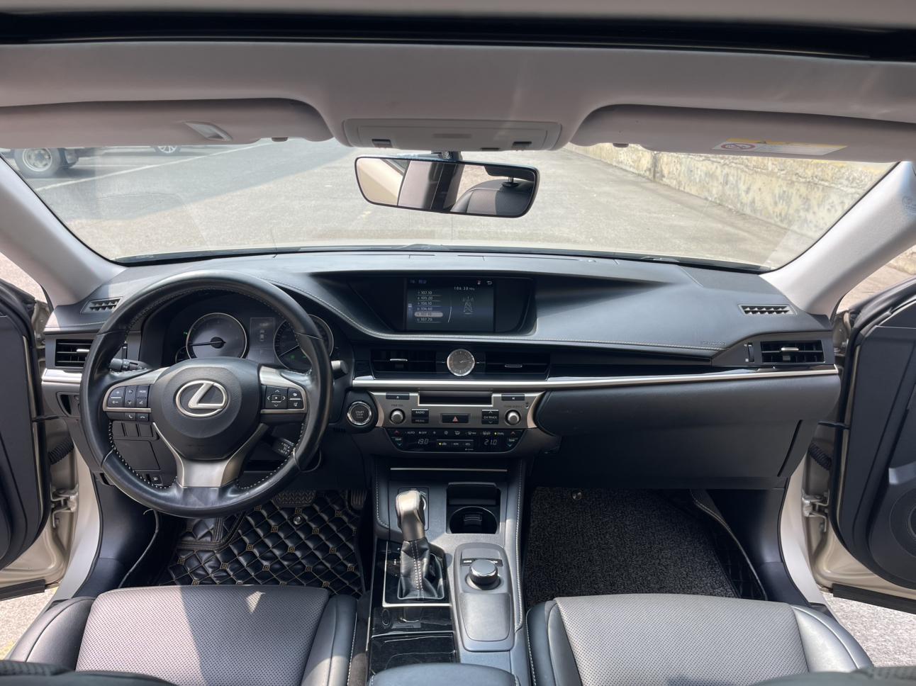 Lexus ES 2017 thumb 7