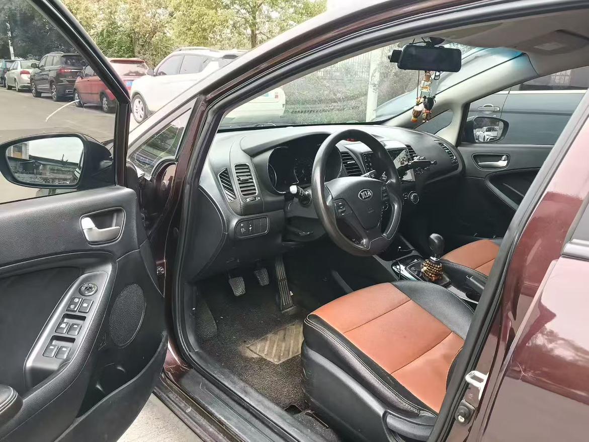 Kia K3 2016 thumb 6
