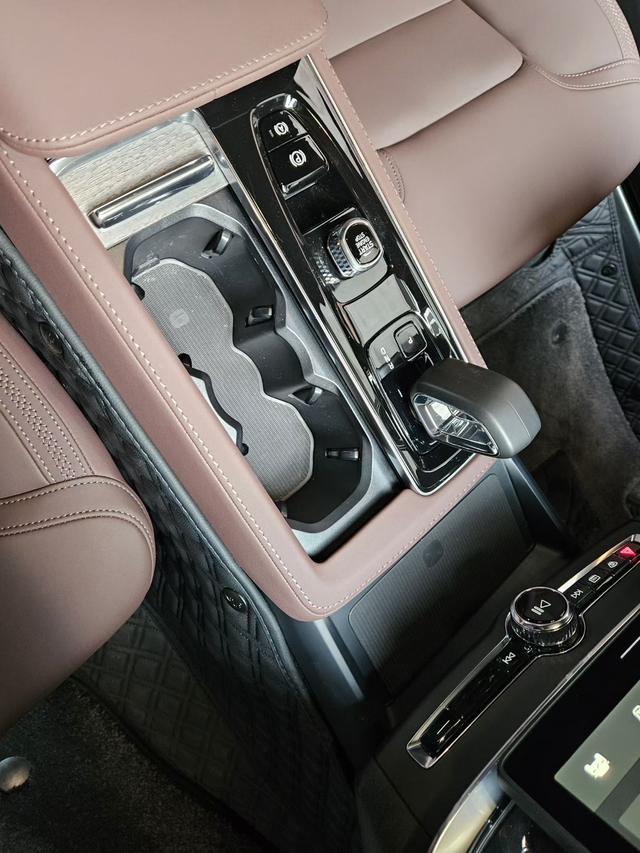 Volvo S90 2025 thumb 3