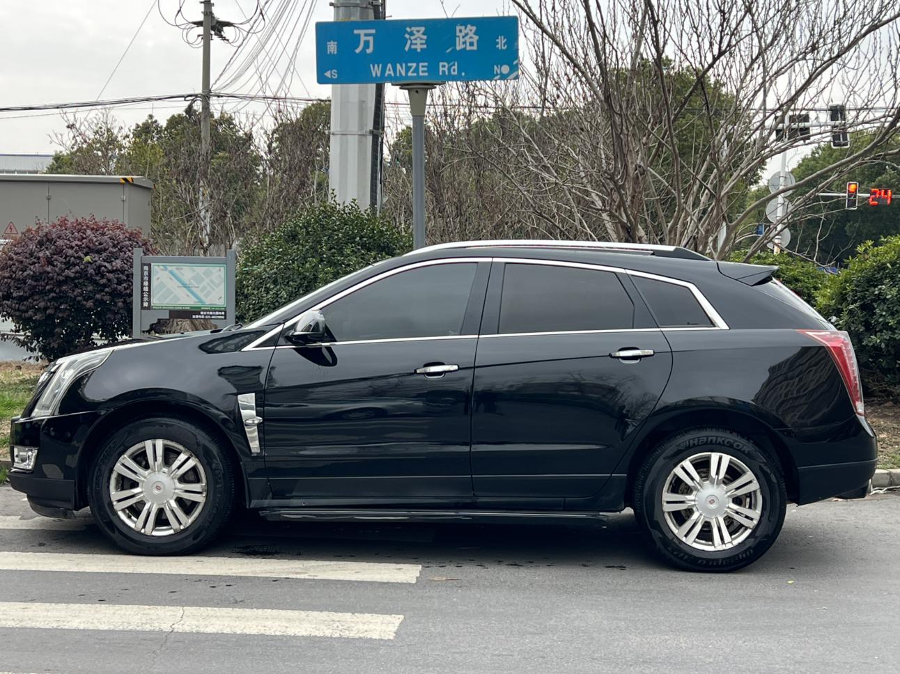 Cadillac SRX 2012 thumb 2
