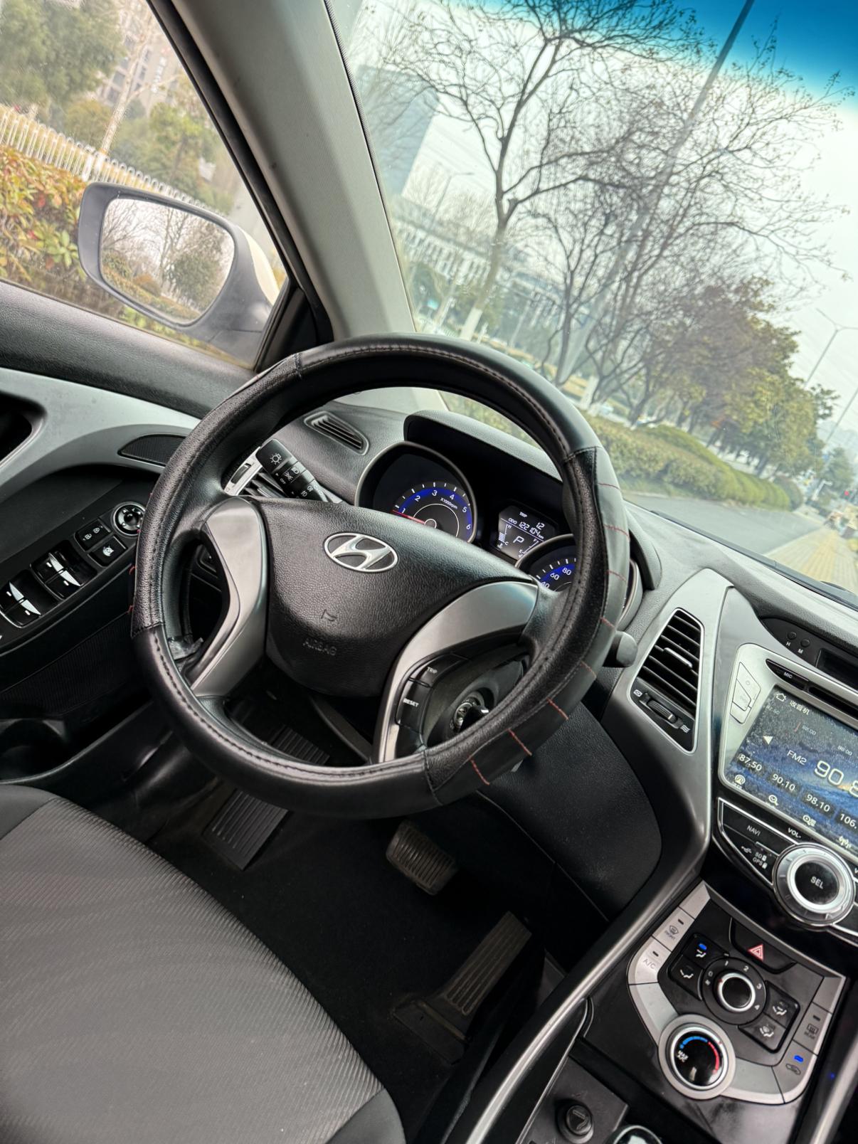 Hyundai Elantra 2016 thumb 6