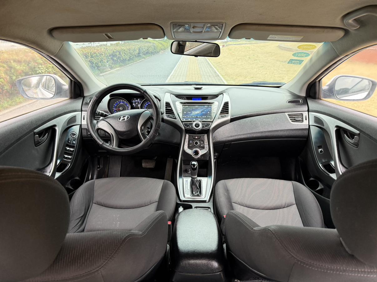 Hyundai Elantra 2016 thumb 7