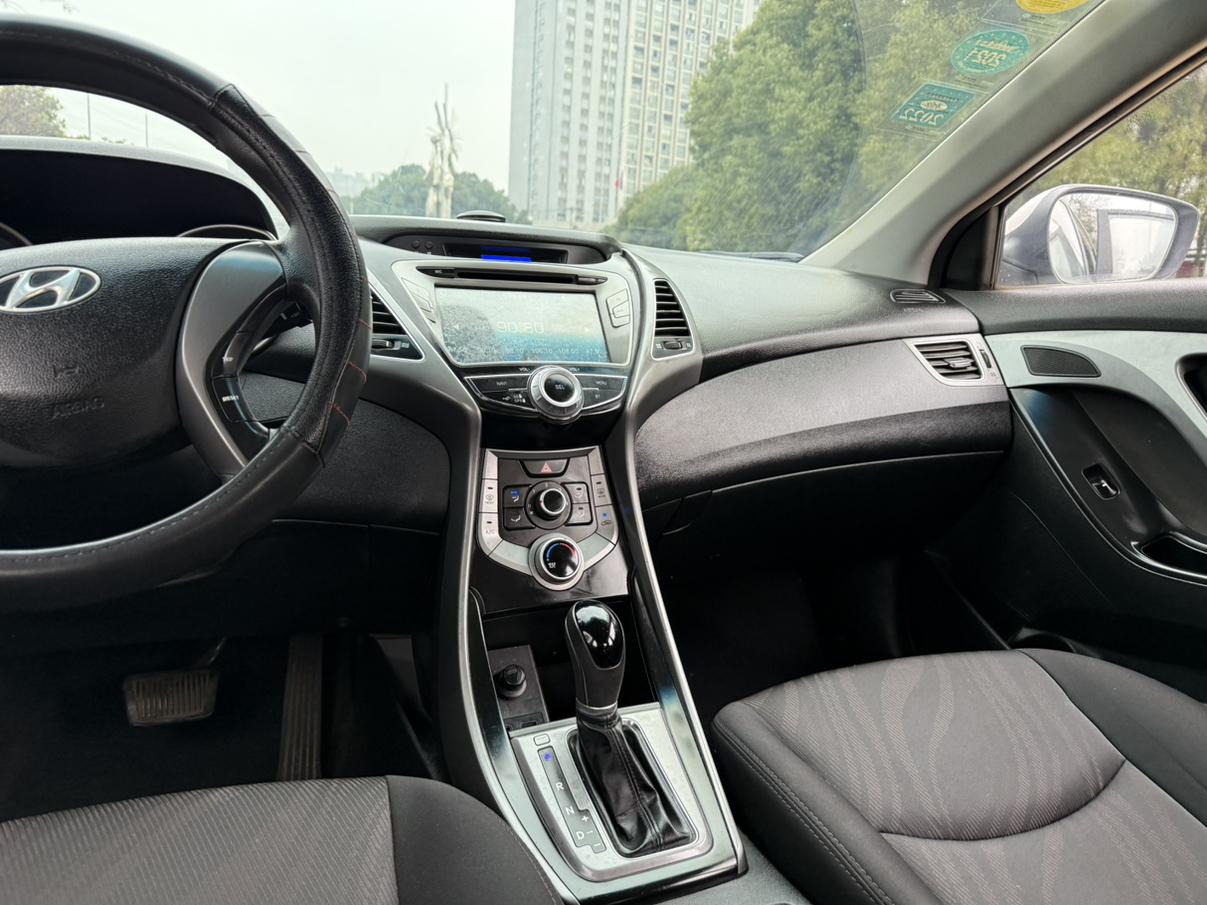 Hyundai Elantra 2016 thumb 9