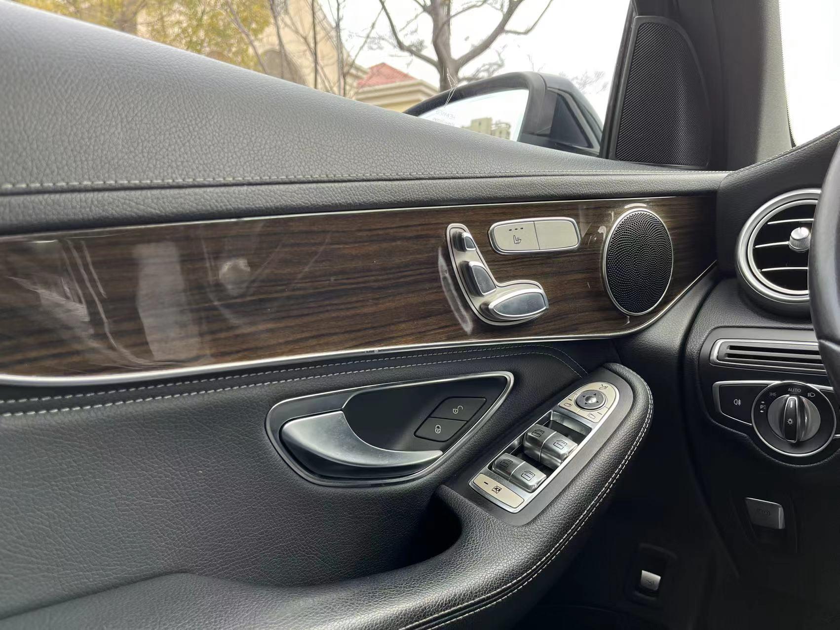 Mercedes-Benz GLC 2017 thumb 12