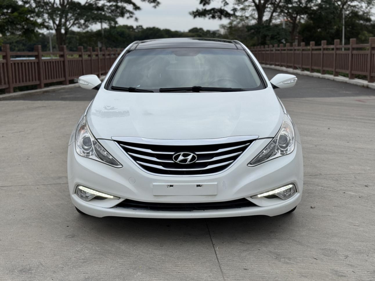 Hyundai Sonata 2014 thumb 9
