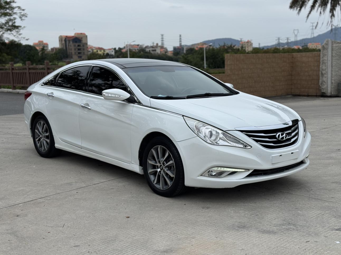 Hyundai Sonata 2014 thumb 10