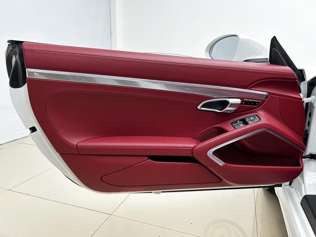 Porsche Cayman 2023 thumb 5