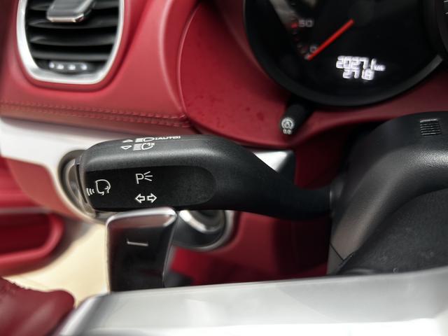Porsche Cayman 2023 thumb 8