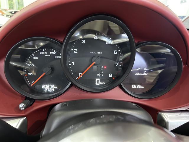 Porsche Cayman 2023 thumb 9