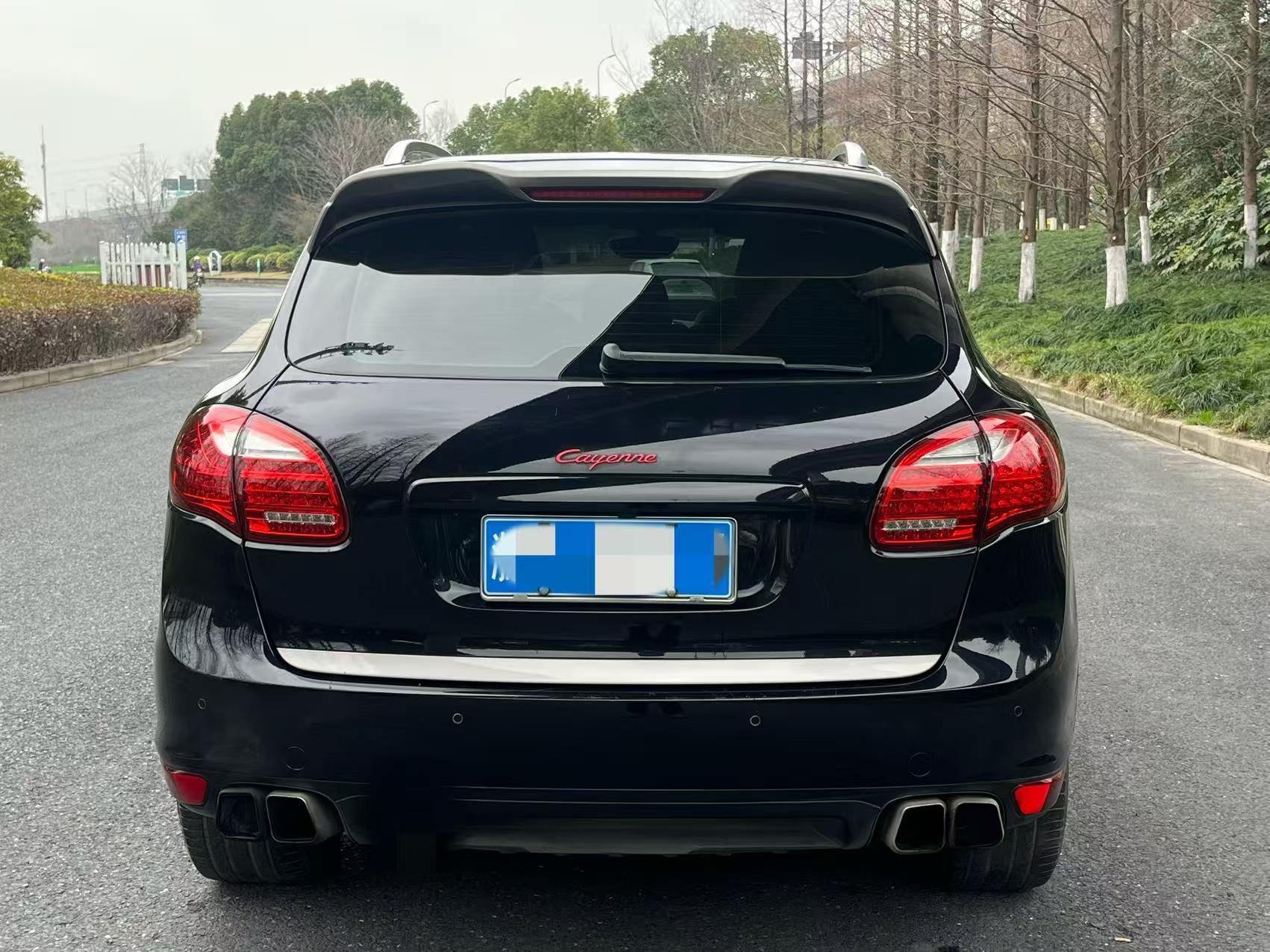 Porsche Cayenne 2014 thumb 2