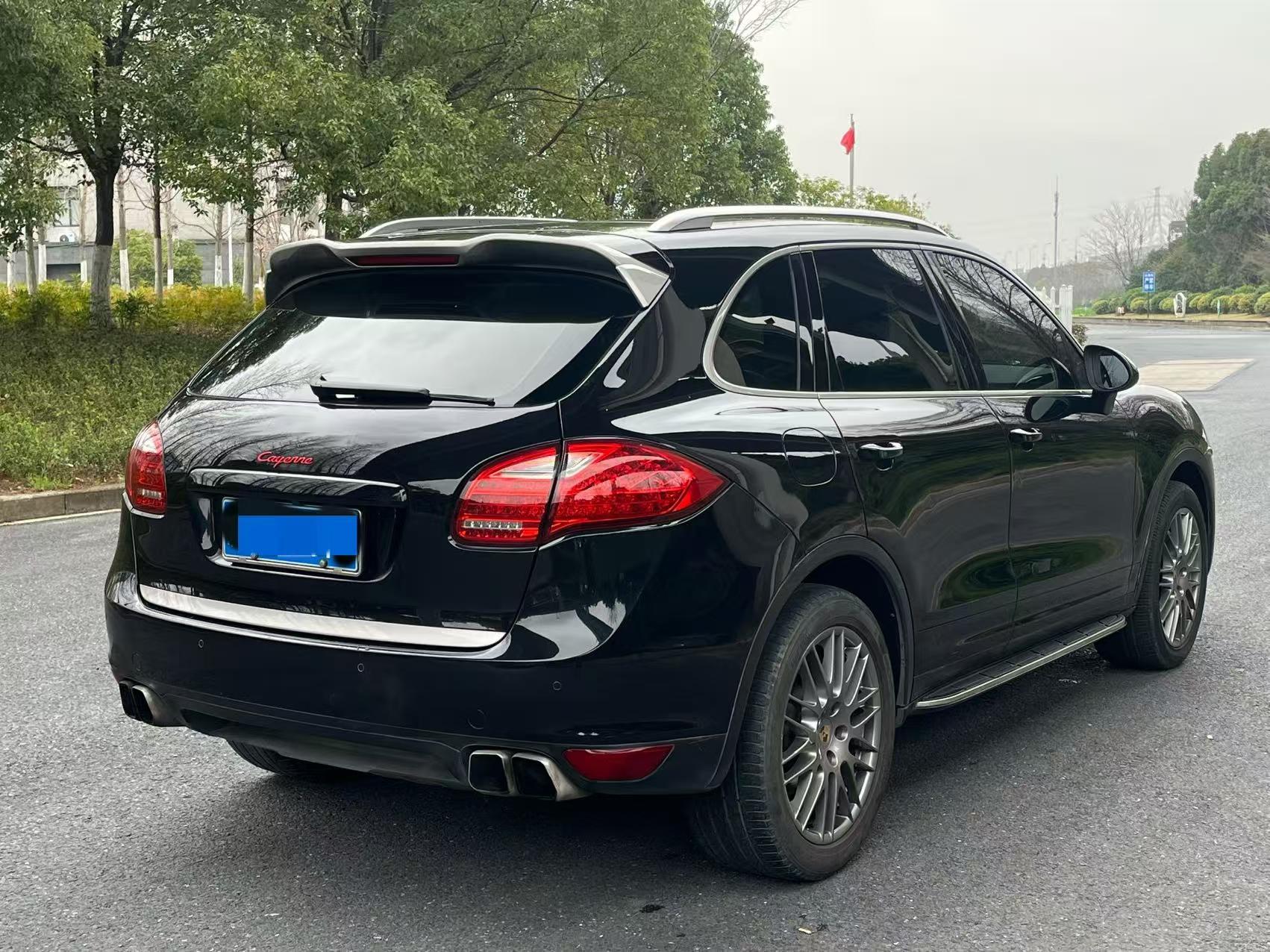 Porsche Cayenne 2014 thumb 3