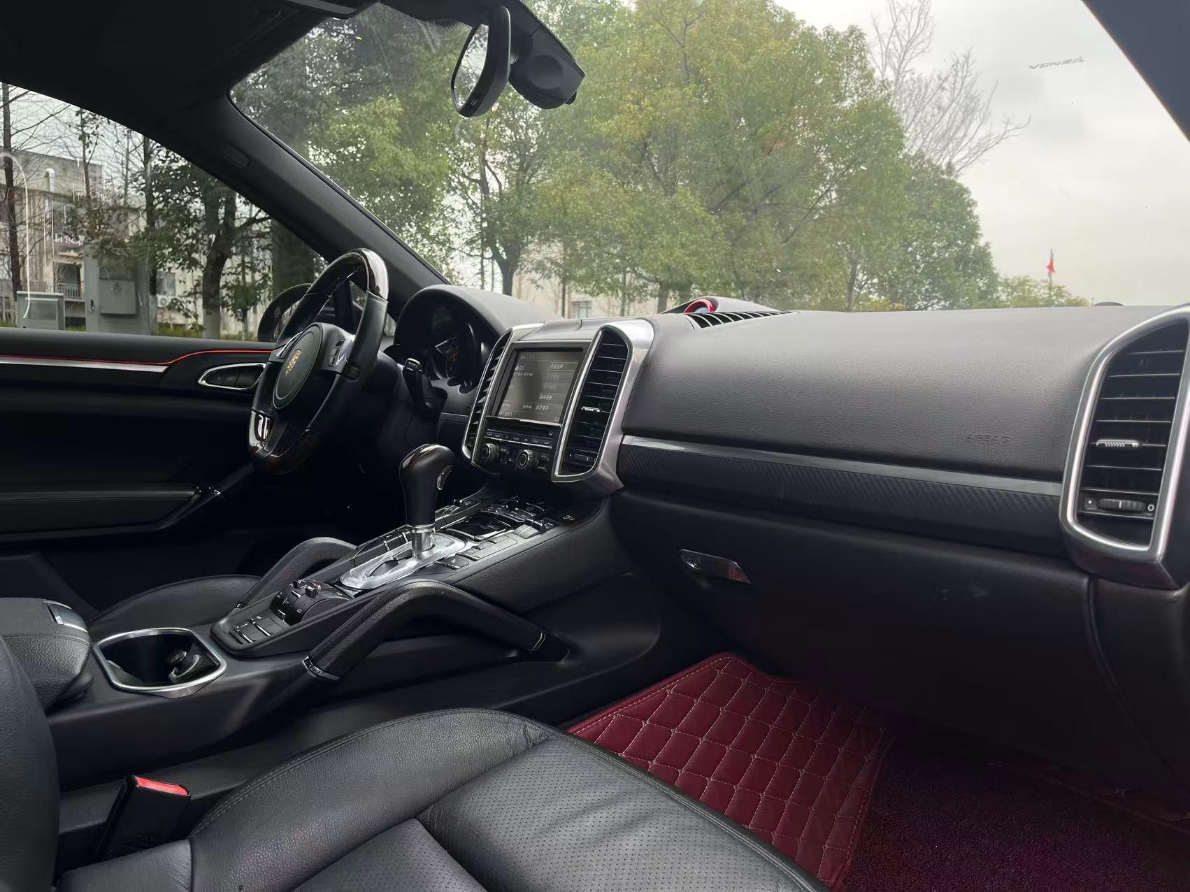 Porsche Cayenne 2014 thumb 6
