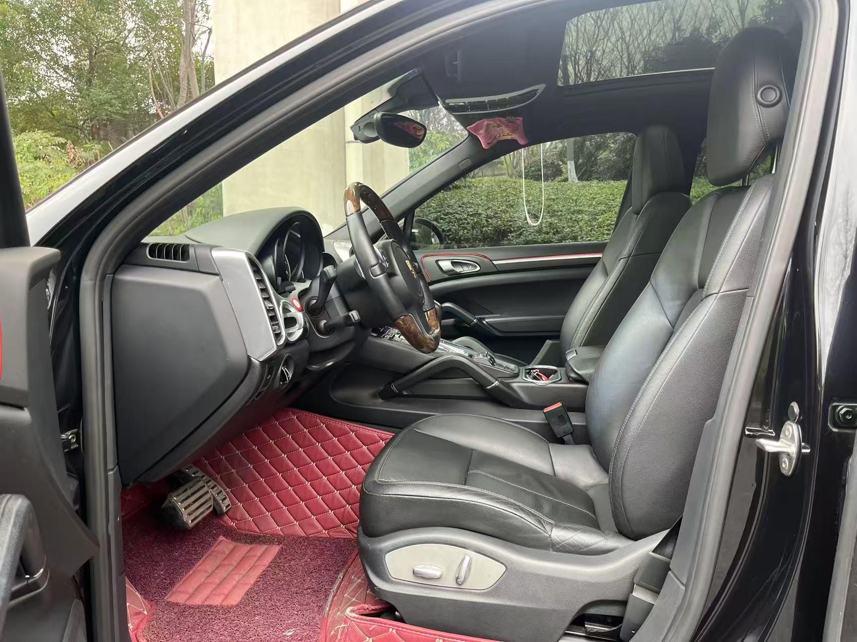 Porsche Cayenne 2014 thumb 7