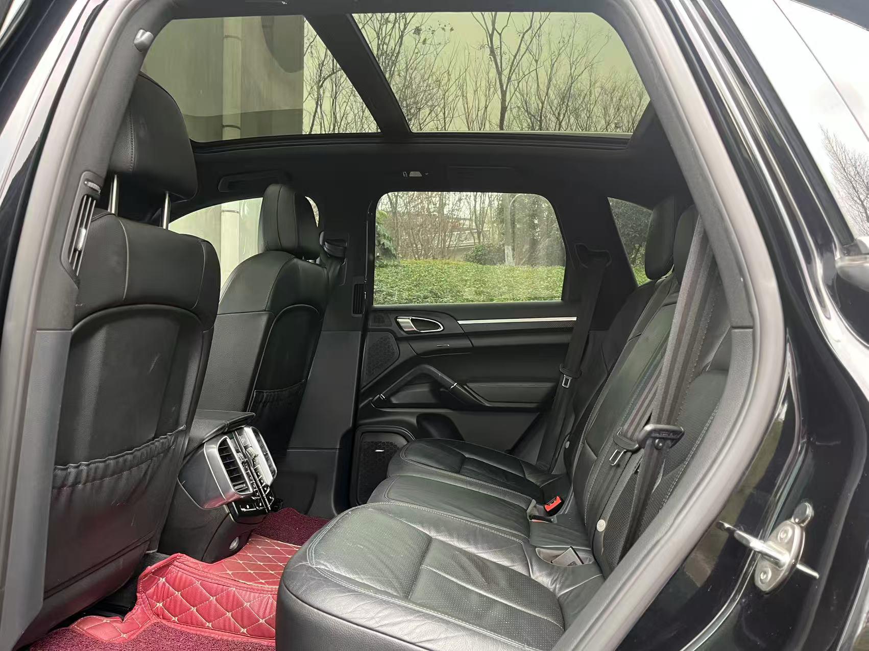 Porsche Cayenne 2014 thumb 8