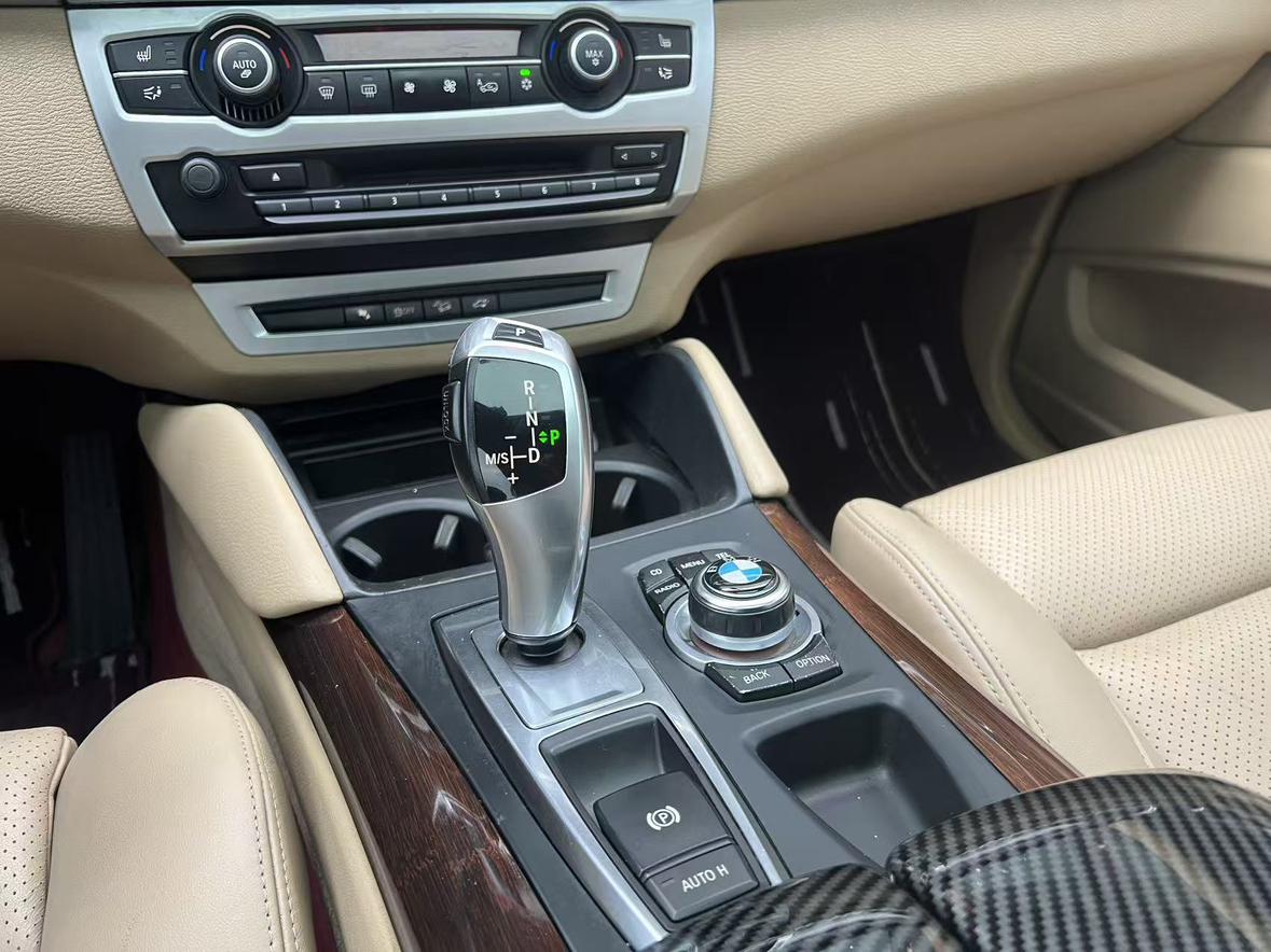 BMW X6 2010 thumb 9