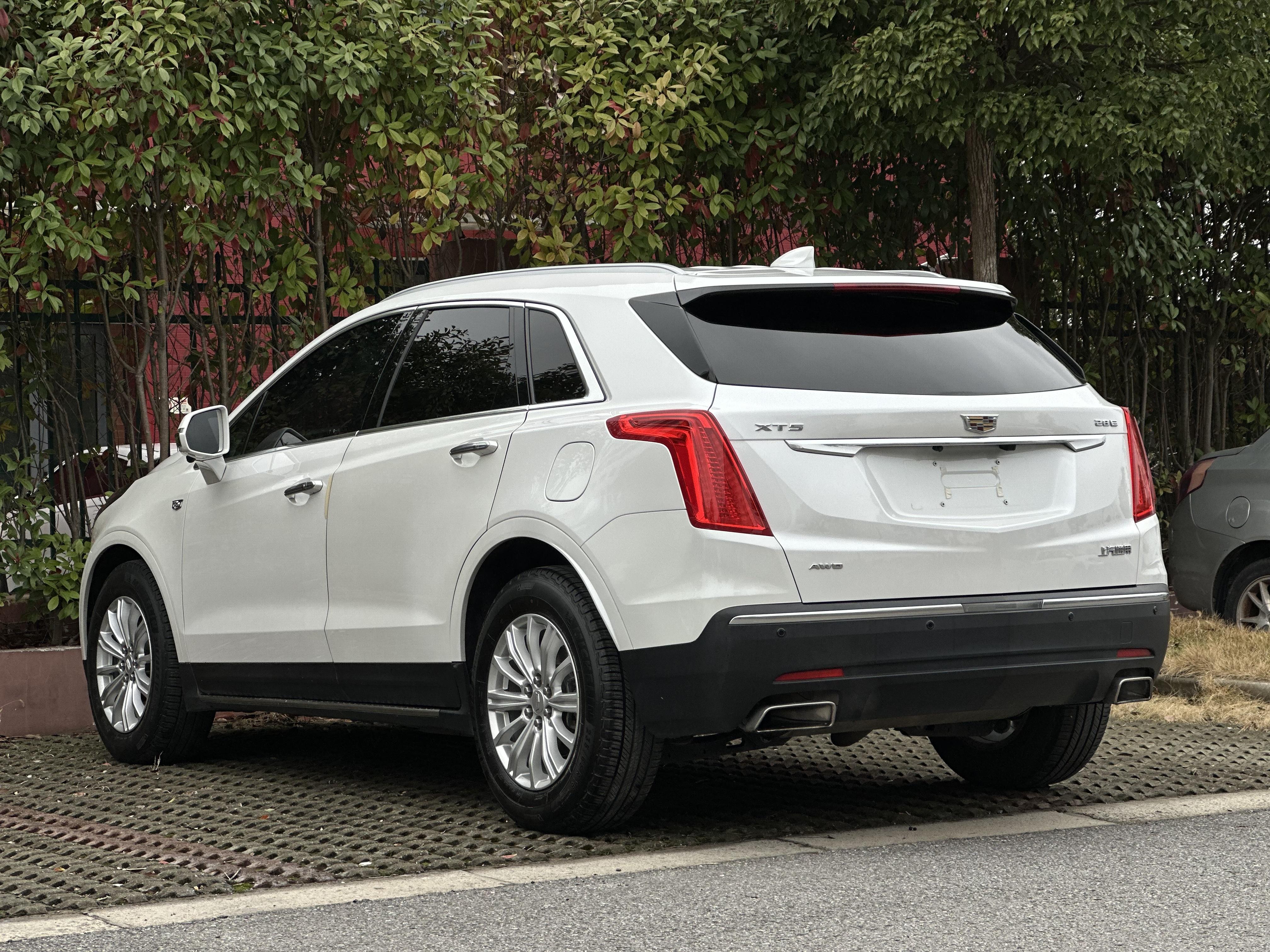 Cadillac XT5 2019 thumb 3