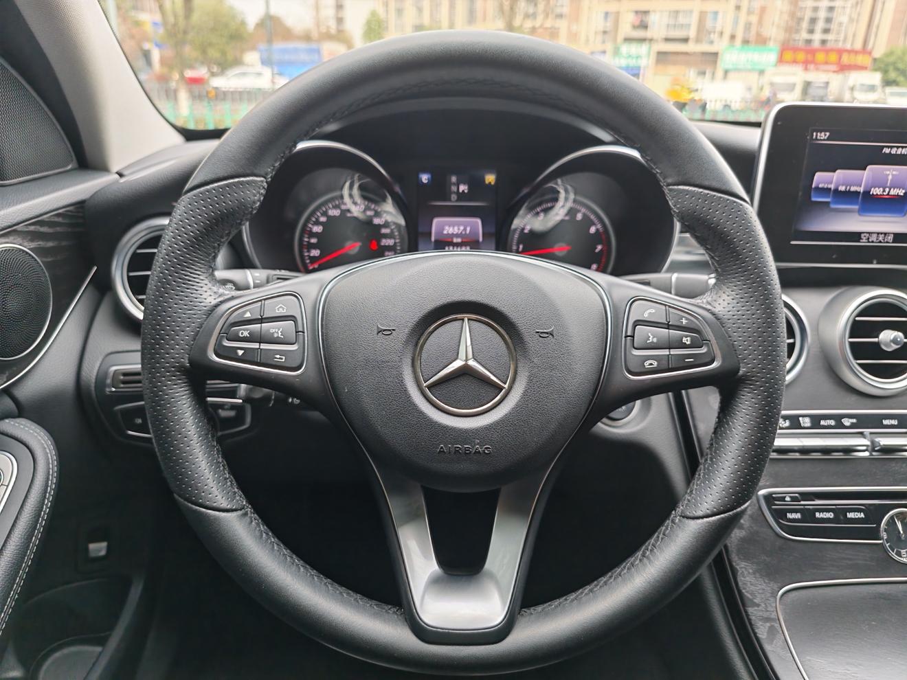 Mercedes-Benz C-Class 2017 thumb 11