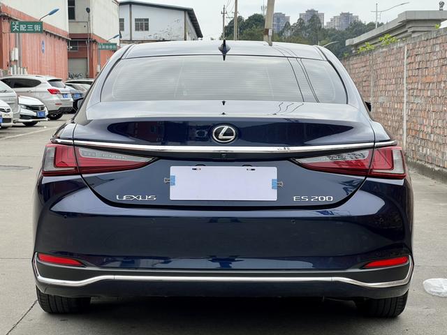 Lexus ES 2020 thumb 2