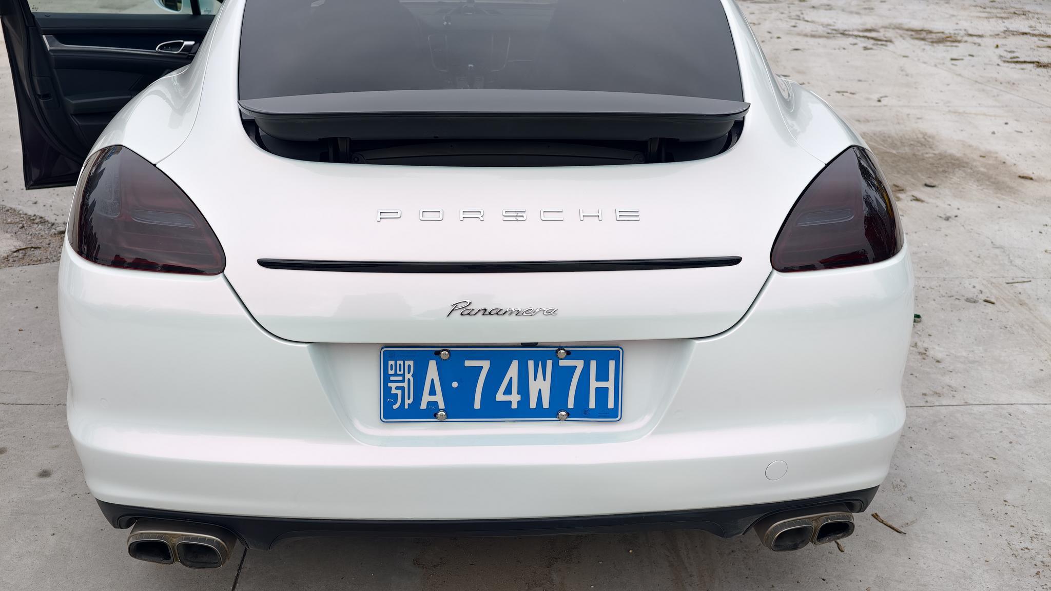 Porsche Panamera 2013 thumb 9