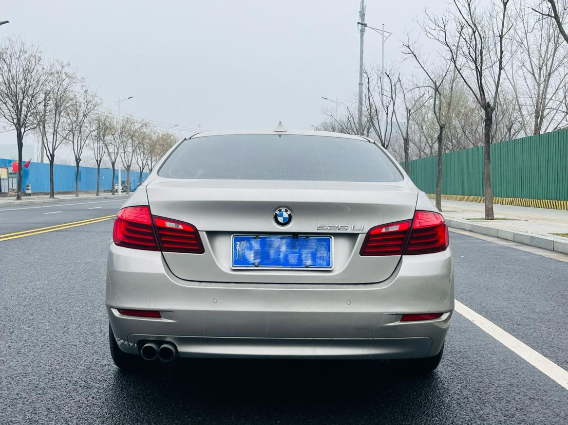 BMW 5 серии 2014 thumb 12