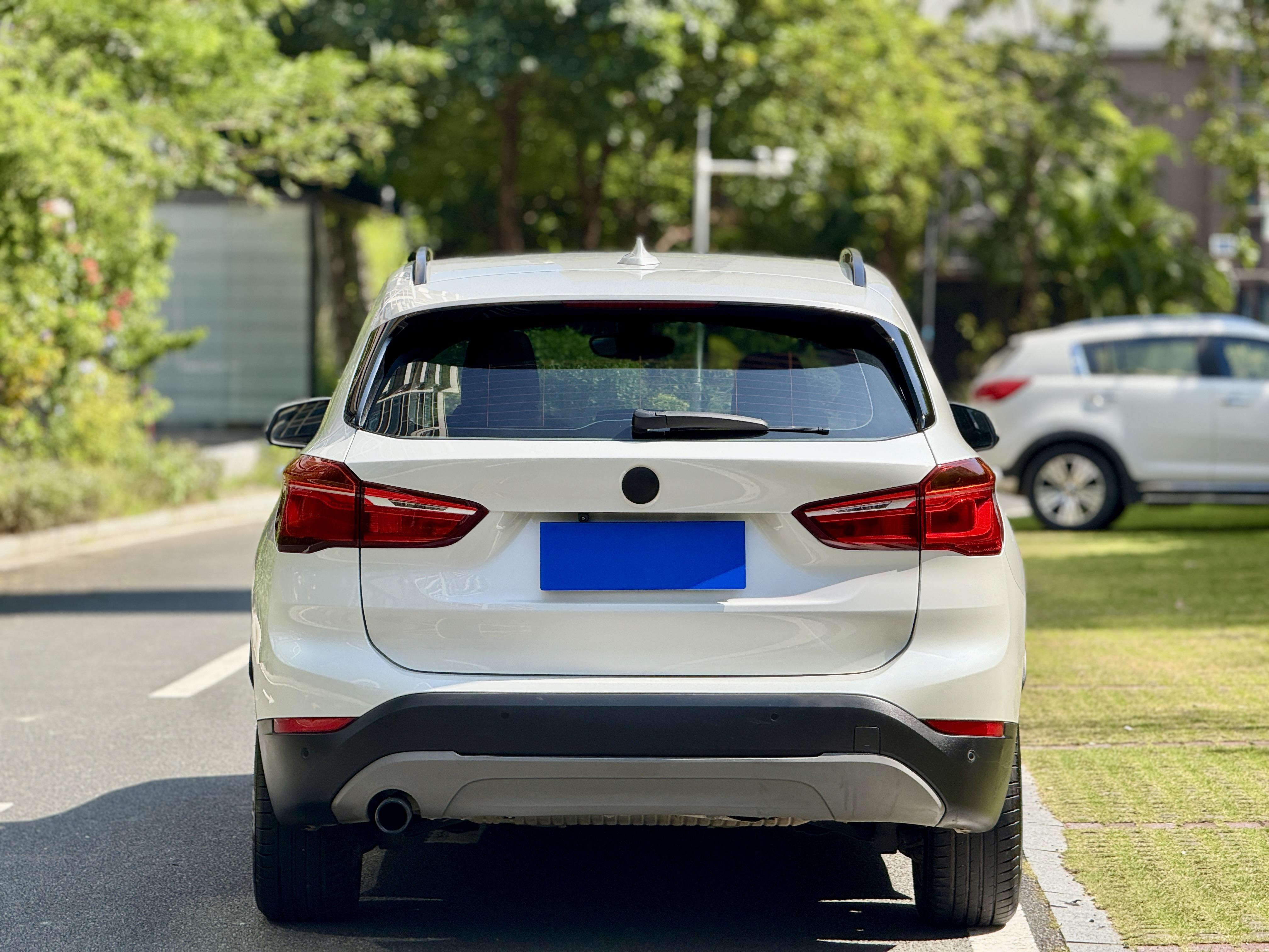 BMW X1 2018 thumb 2