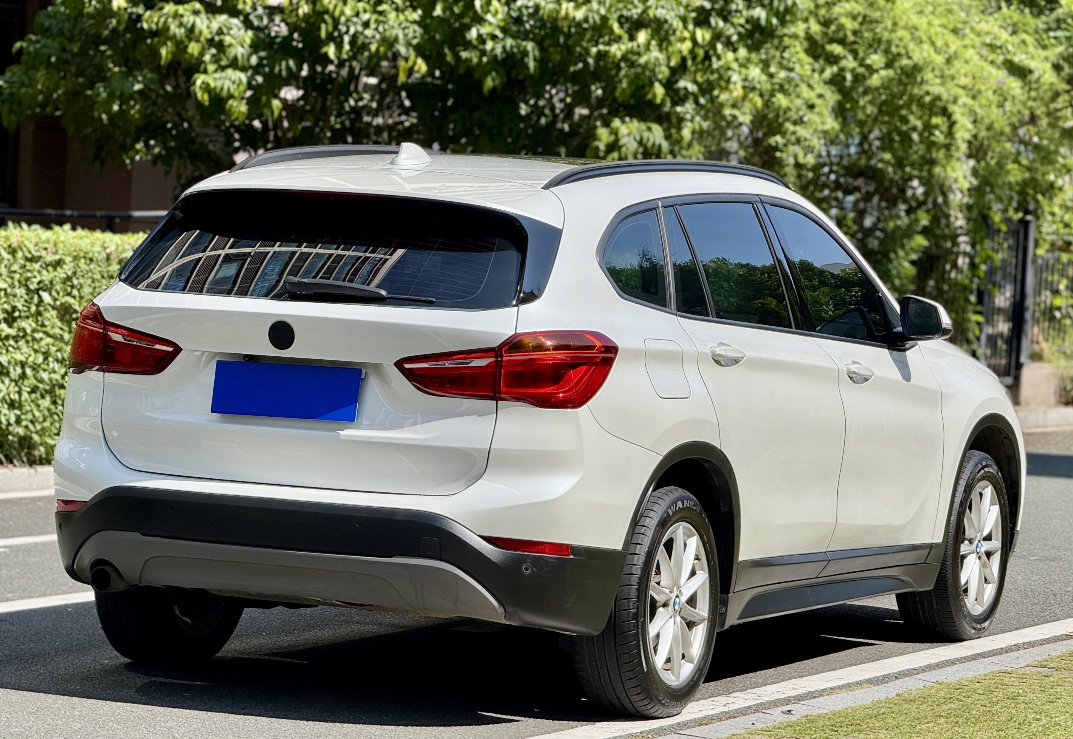 BMW X1 2018 thumb 3