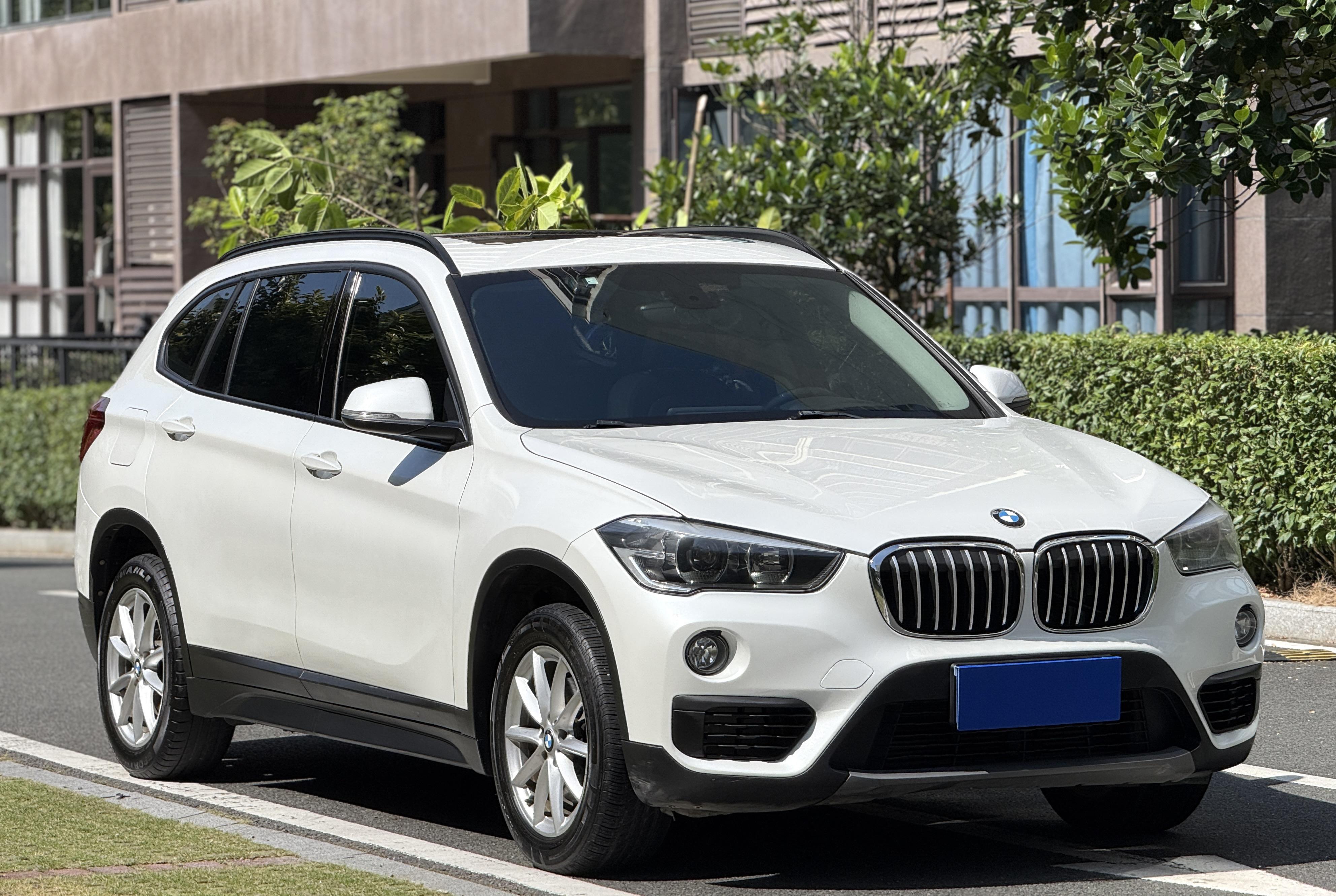 BMW X1 2018 thumb 10