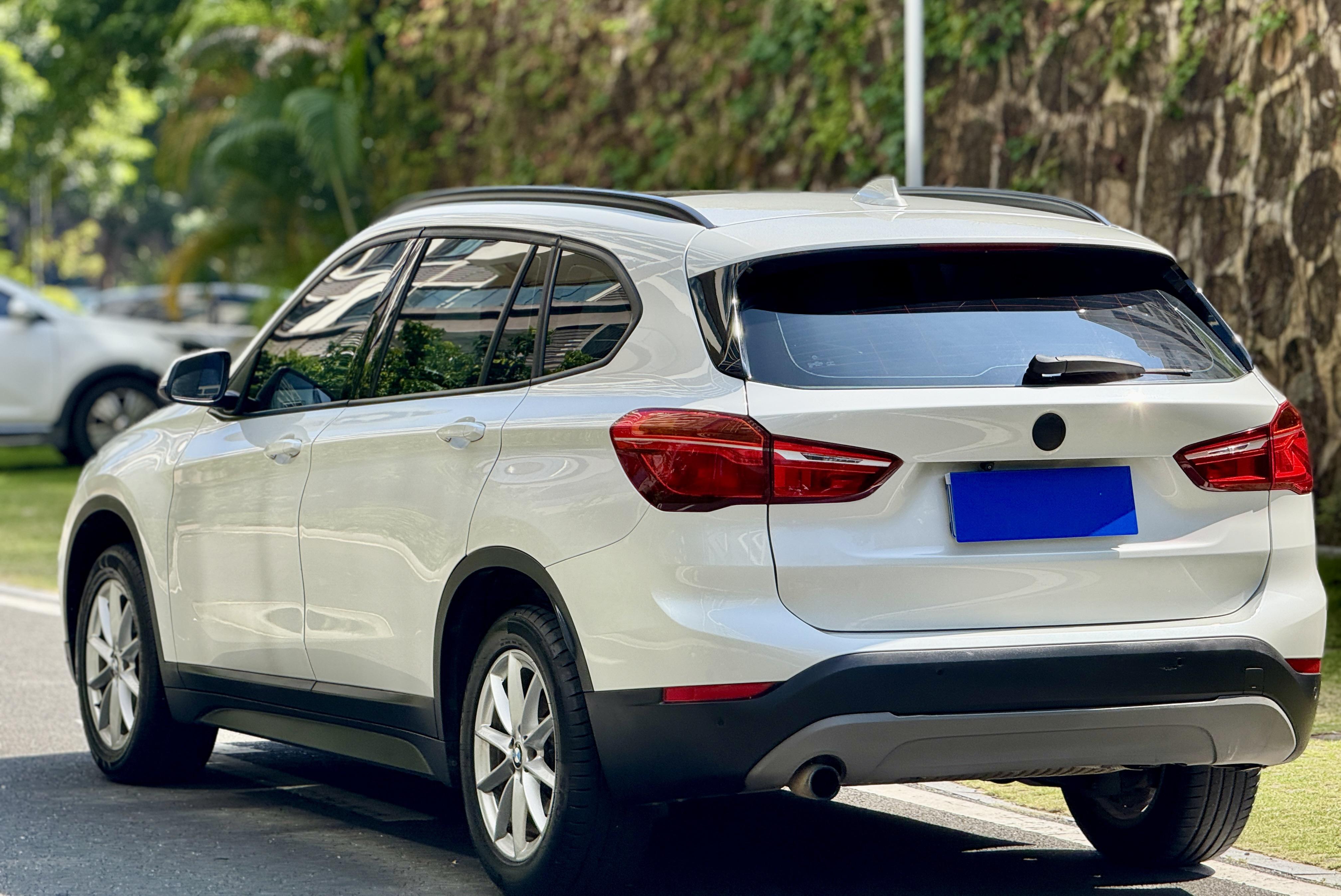 BMW X1 2018 thumb 11