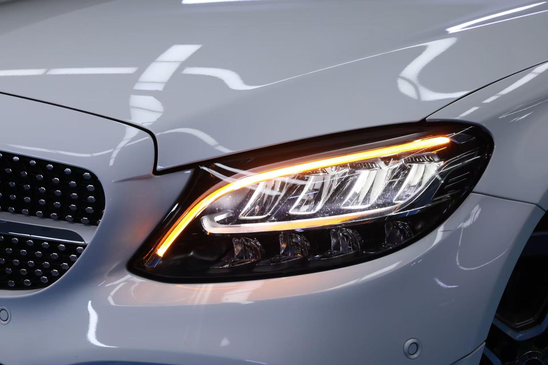 Mercedes-Benz C-Class 2019 thumb 3