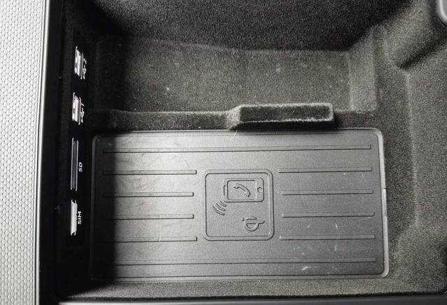 Audi Q7 2020 thumb 11