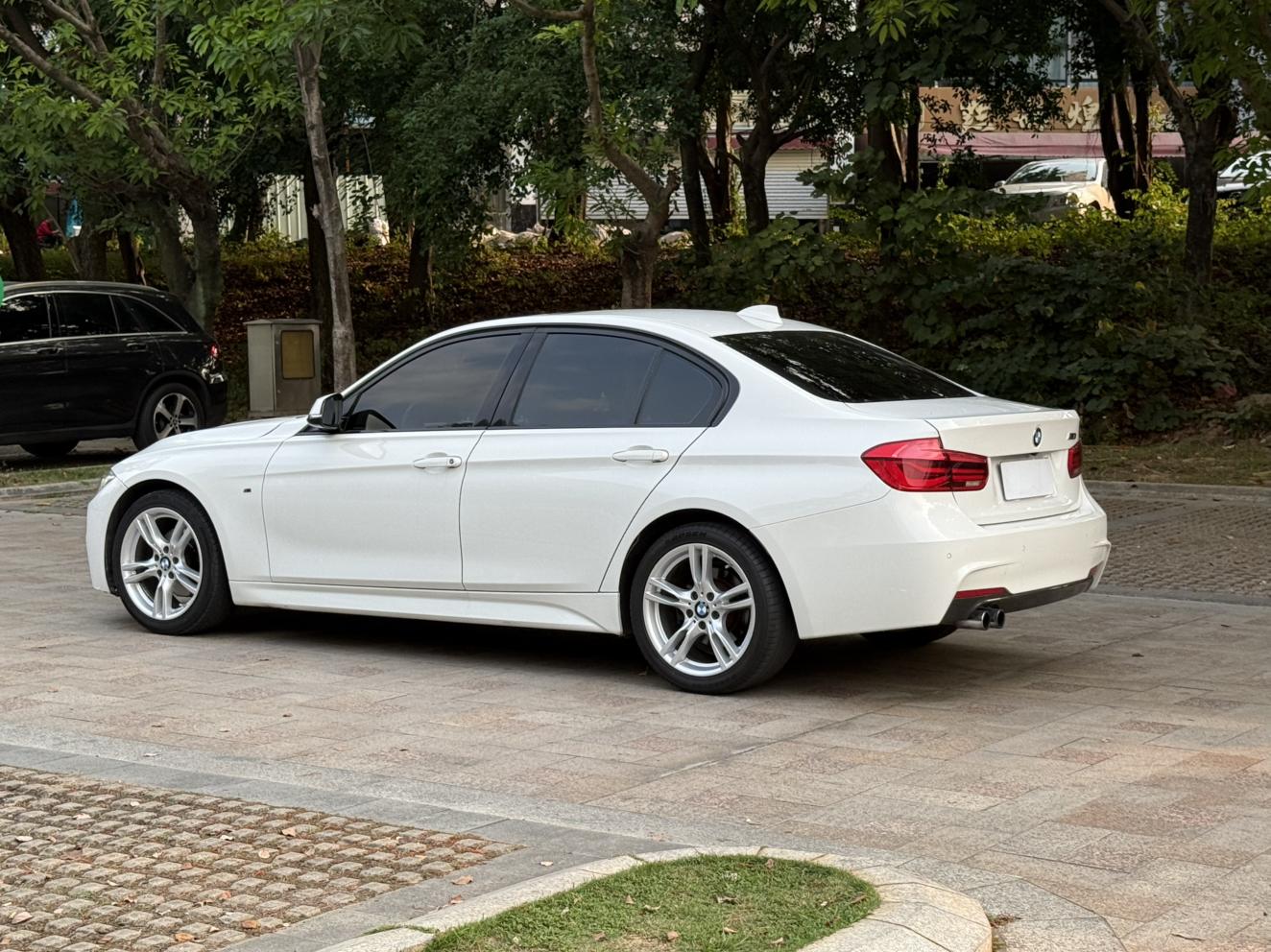 BMW 3 серии 2017 thumb 2