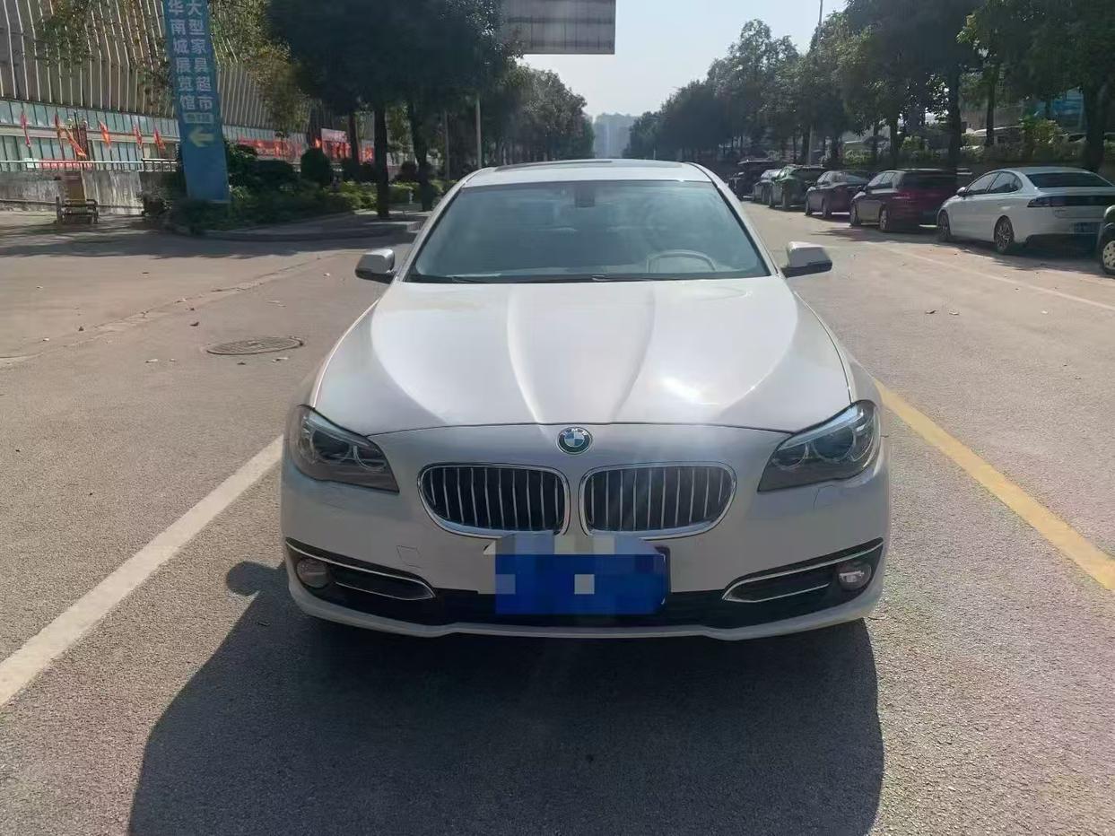 BMW 5 серии 2015 thumb 9